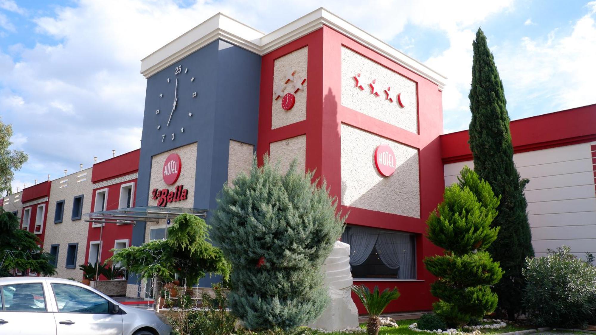 Hotel Labella แบร์กามา ภายนอก รูปภาพ