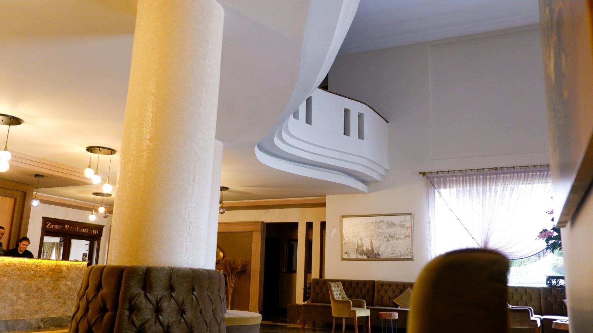 Hotel Labella แบร์กามา ภายนอก รูปภาพ